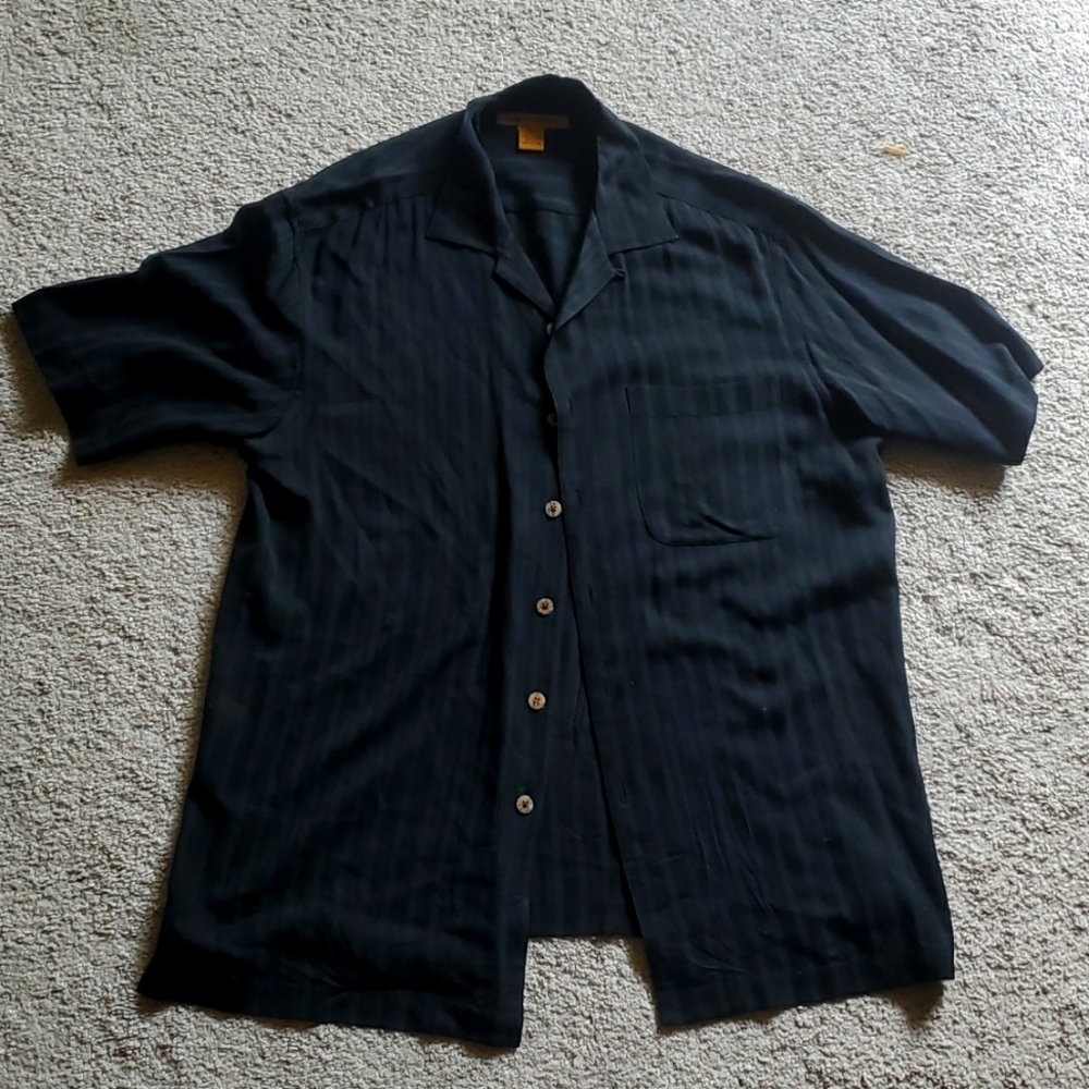Man silk shirt summer